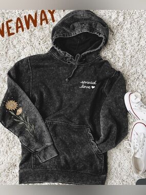 (A6)‎ Wholesome Culture "Spread Love" Mineral Wash Hoodie - S - Sunflower Sleeve